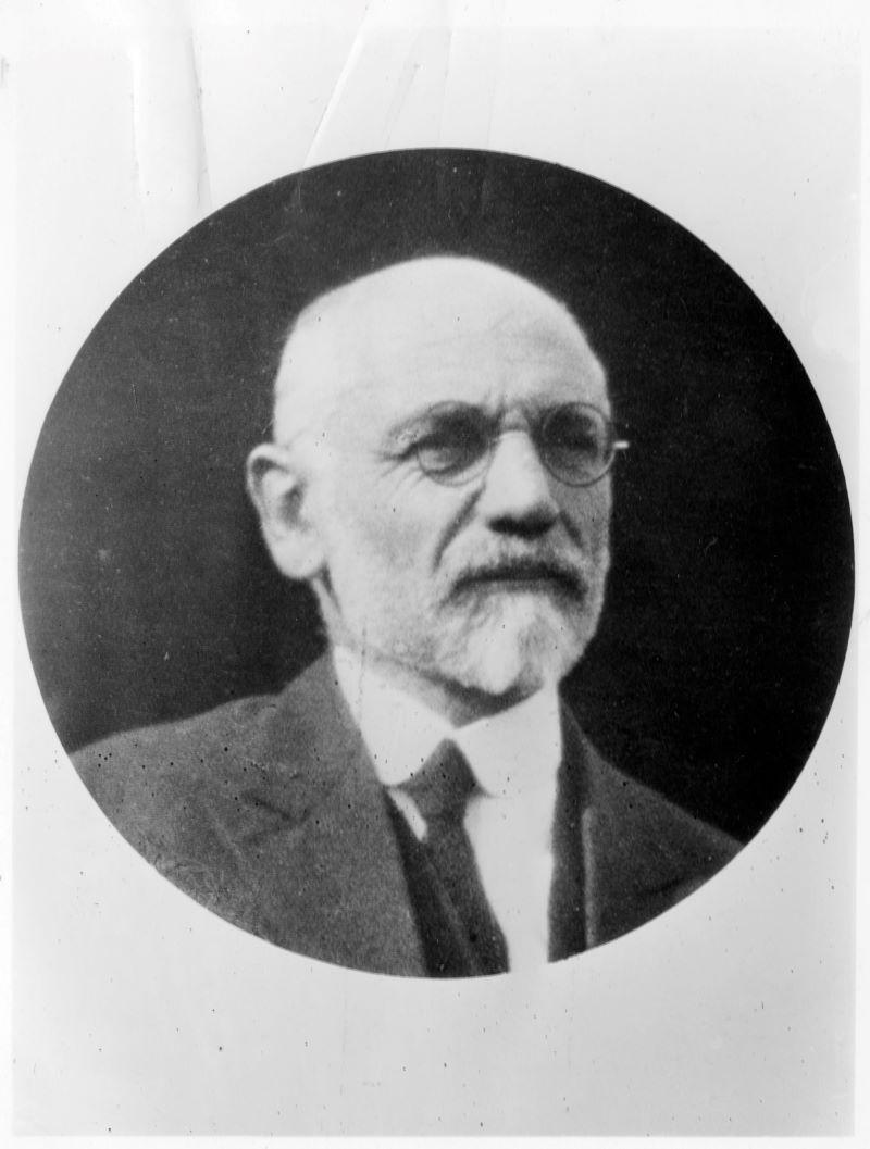 Paul des Gouttes, Editor-in-Chief 1893–1925